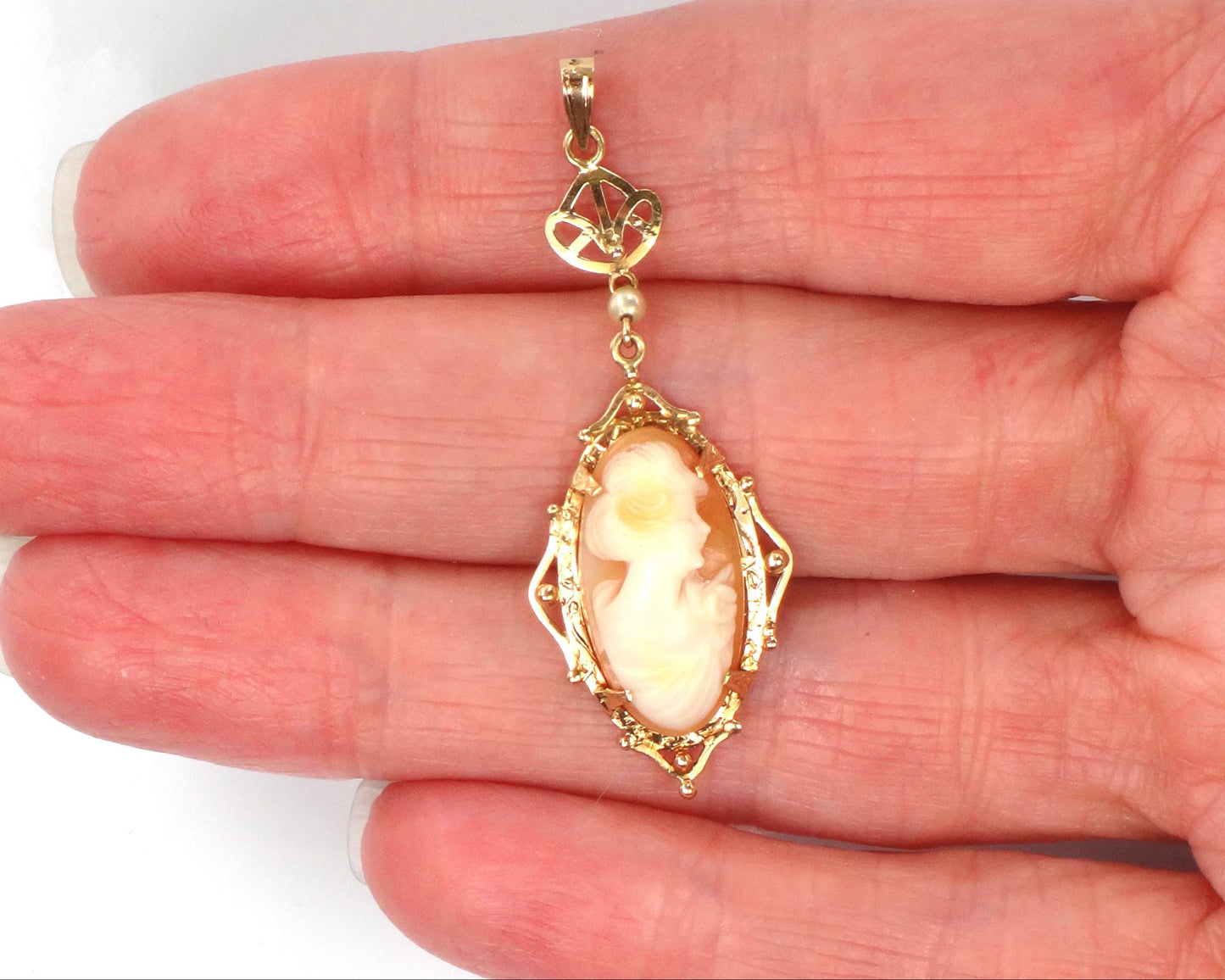 Vintage 14k Gold Cameo Lavalier Pendant-BelmarJewelers