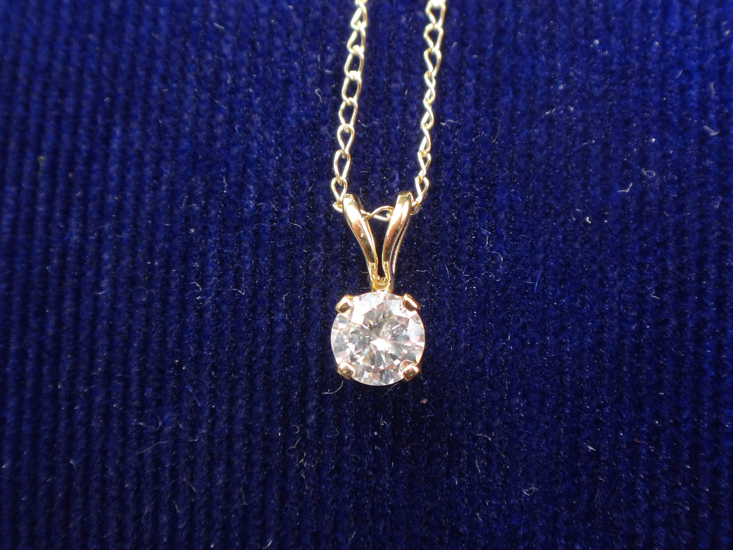 Vintage 14k Yellow Gold Round Natural Diamond Pendant Necklace, ~ .25 CTS, 17.5"