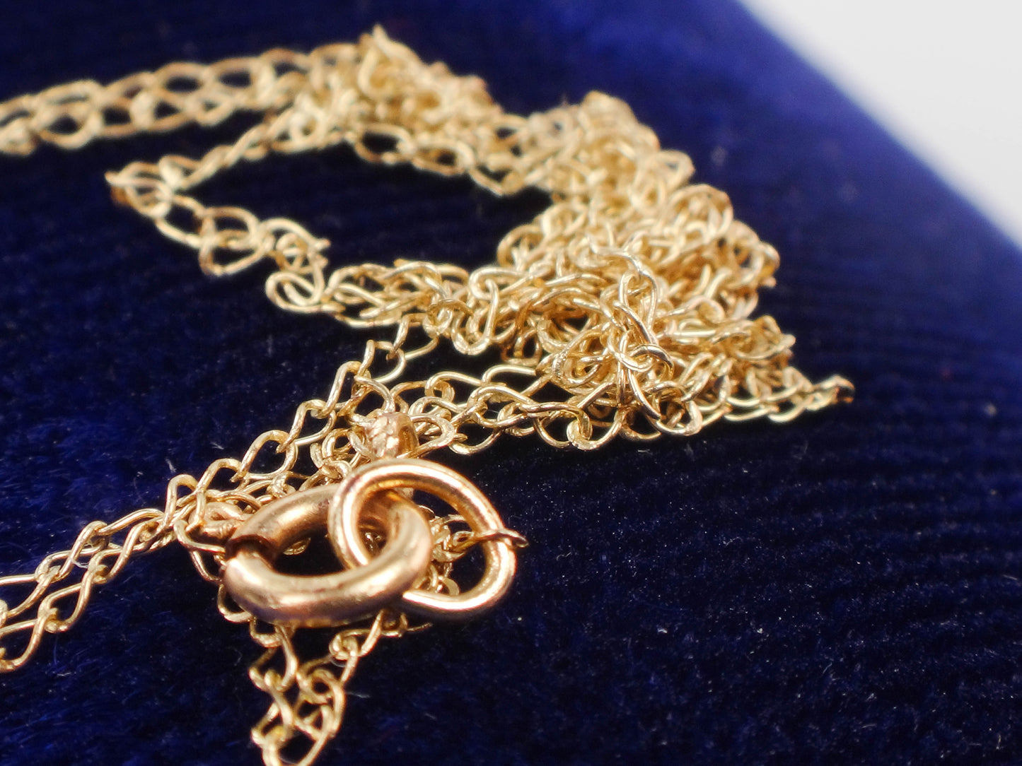 Vintage 14k Yellow Gold Round Natural Diamond Pendant Necklace, ~ .25 CTS, 17.5"