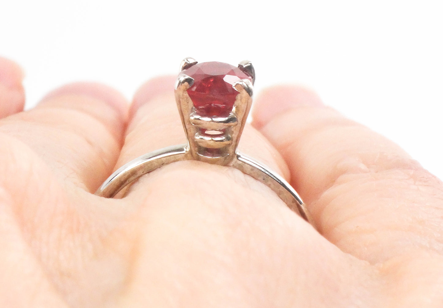 Estate 18k White Gold Oval Cut Ruby Solitaire Ring, Approx. 1.5 Carat Ruby Engagement Ring Size 9