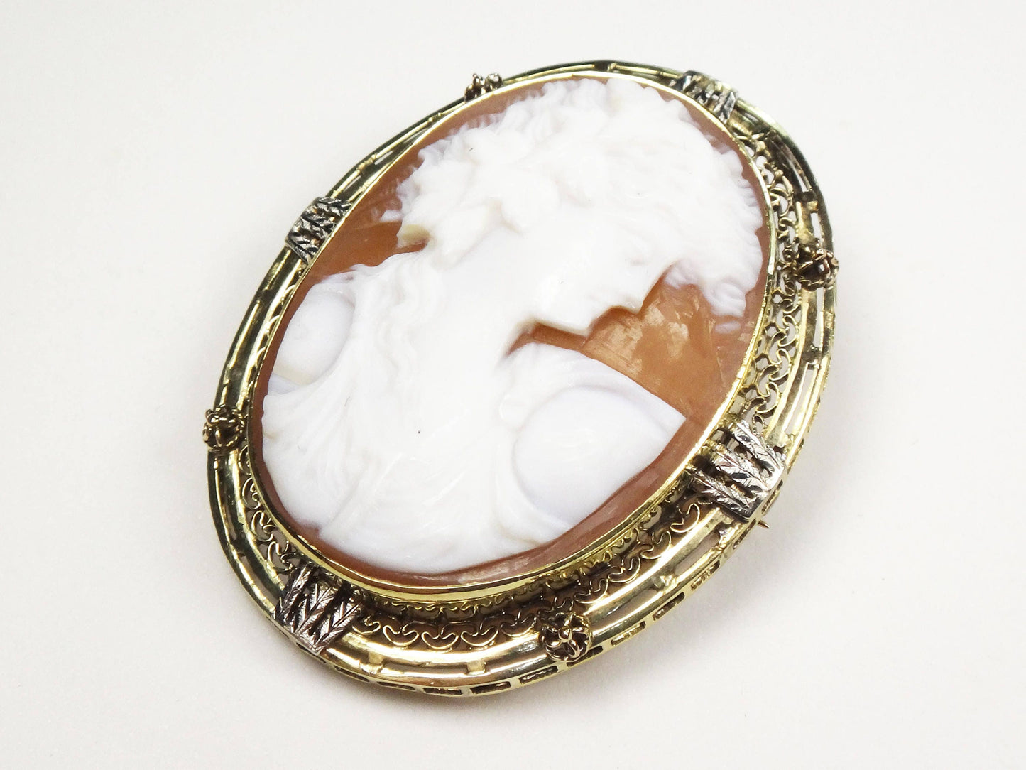 Vintage Art Deco 10k Gold Cameo Pendant Pin: Goddess with Grape Leaves