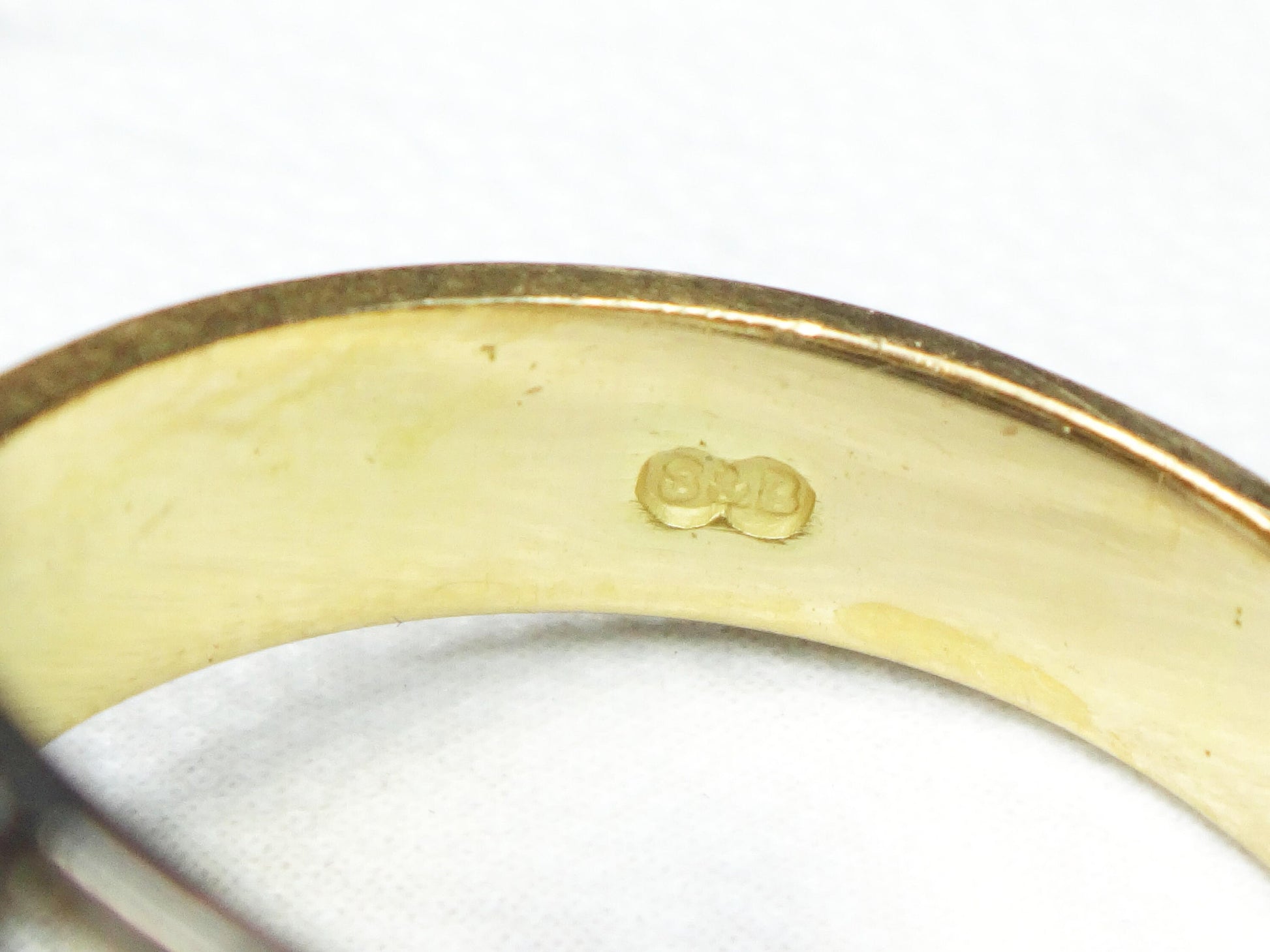 Vintage 18k Gold Diamond Buckle Ring: Red Enamel Wedding Band, Size 5.5