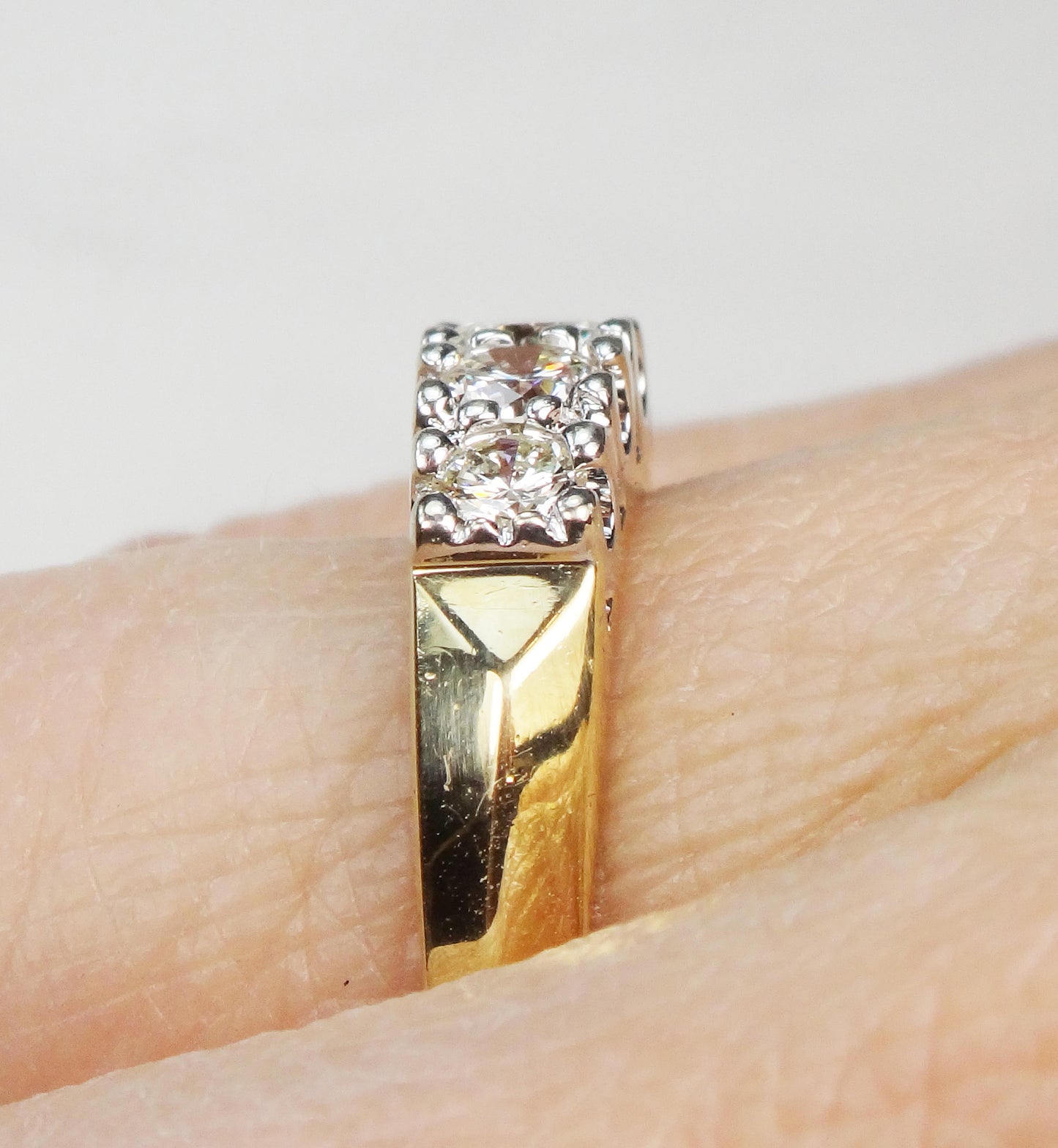 Vintage 14k Gold Natural Diamond Wedding Ring Five Diamond Band Approx .75 CTS TDW