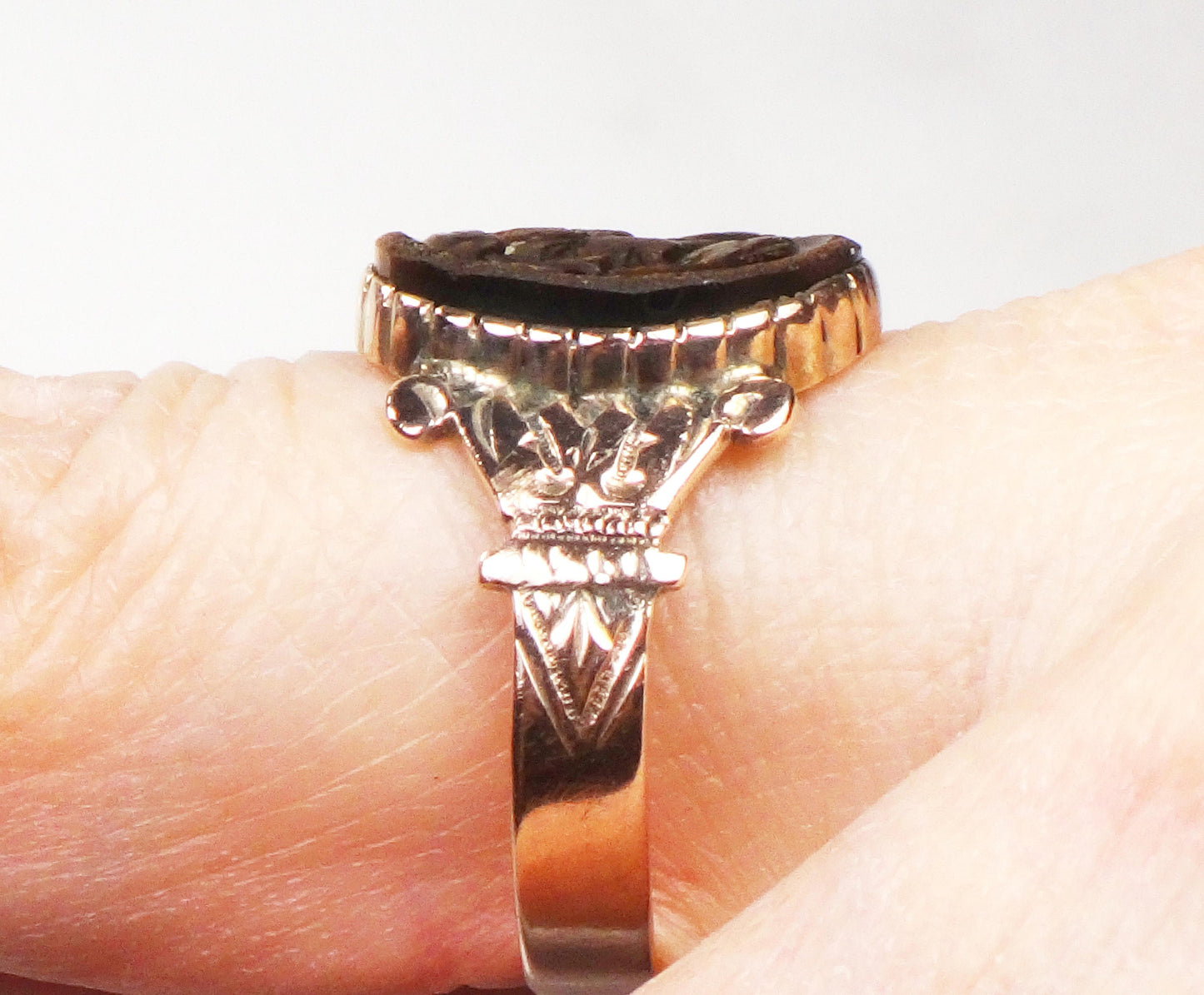 Antique 14k Gold Intaglio Ring: Carved Tiger Eye Victorian Jewelry 1880's