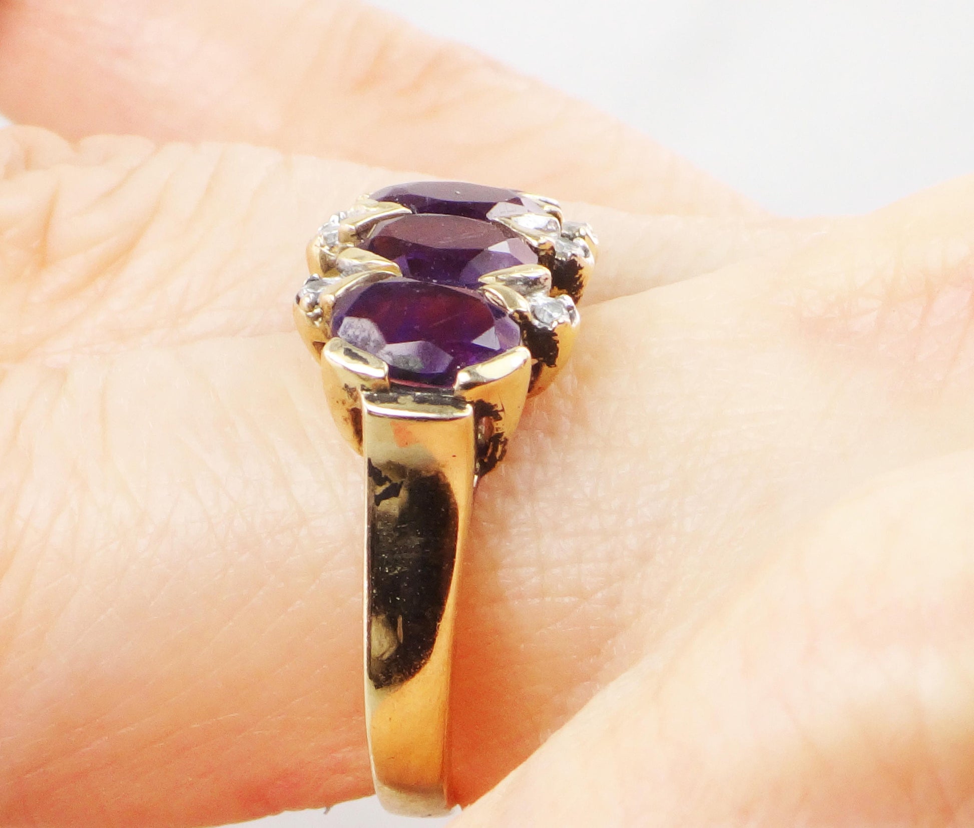 Vintage 10k Gold Iolite Diamond Ring: Purple Stone Band