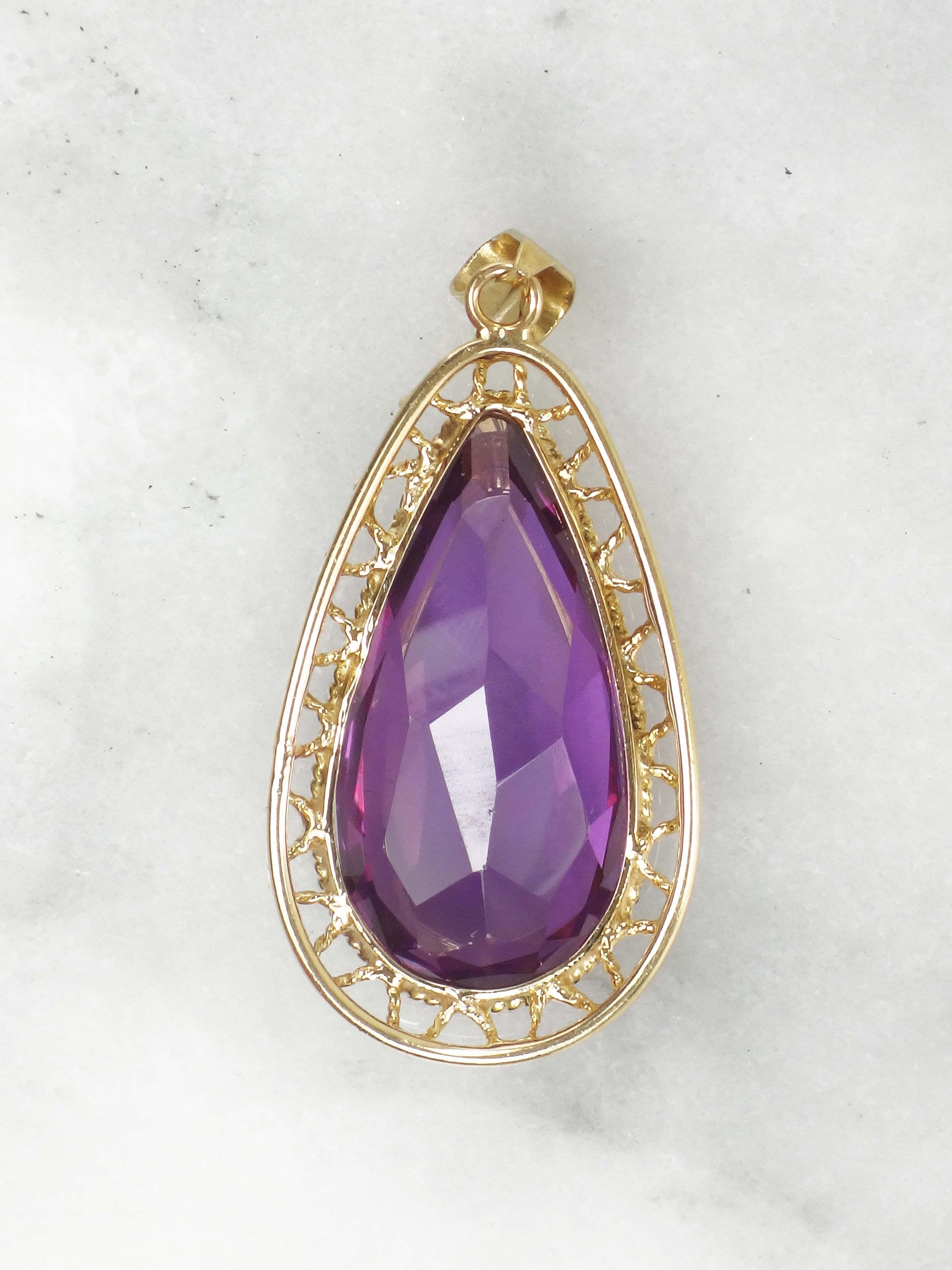 Vintage Large 14k Yellow Gold Pear Shaped Purple Sapphire Pendant - 20 Carats Sapphire