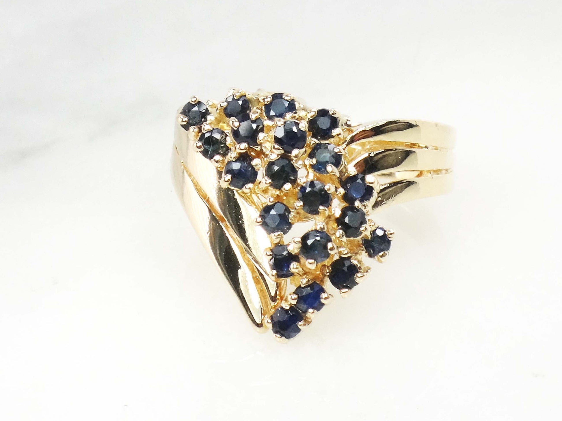Vintage 14k Yellow Gold Sapphire Cluster Ring - Size 5.75