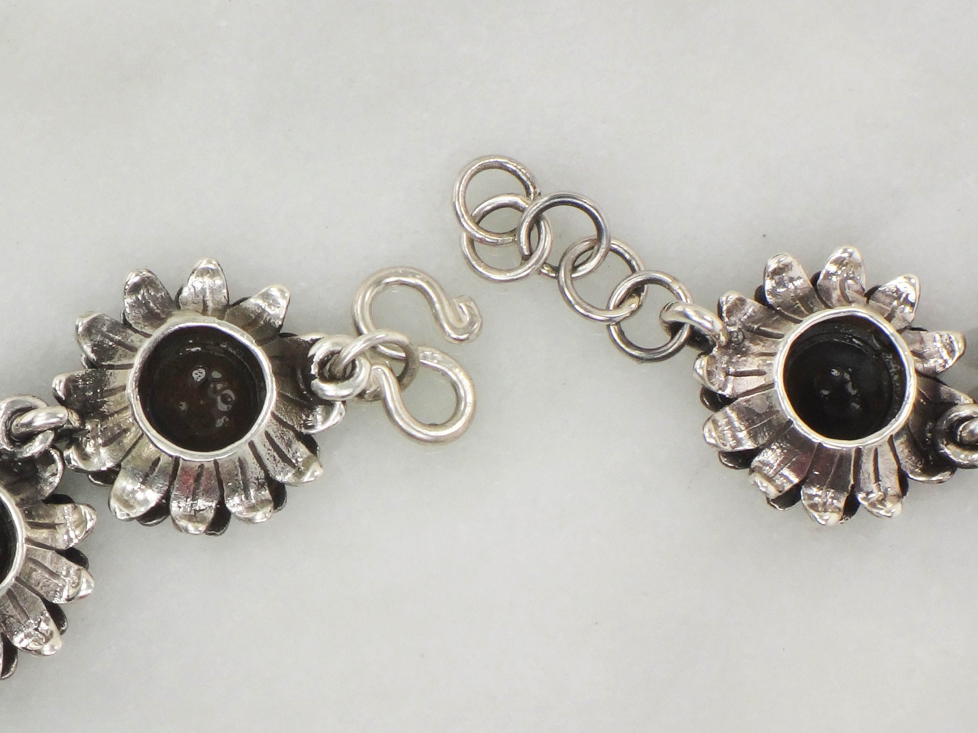 Silver Sunflower Necklace - Vintage Bold Floral Heavy Sterling Jewelry - 19"