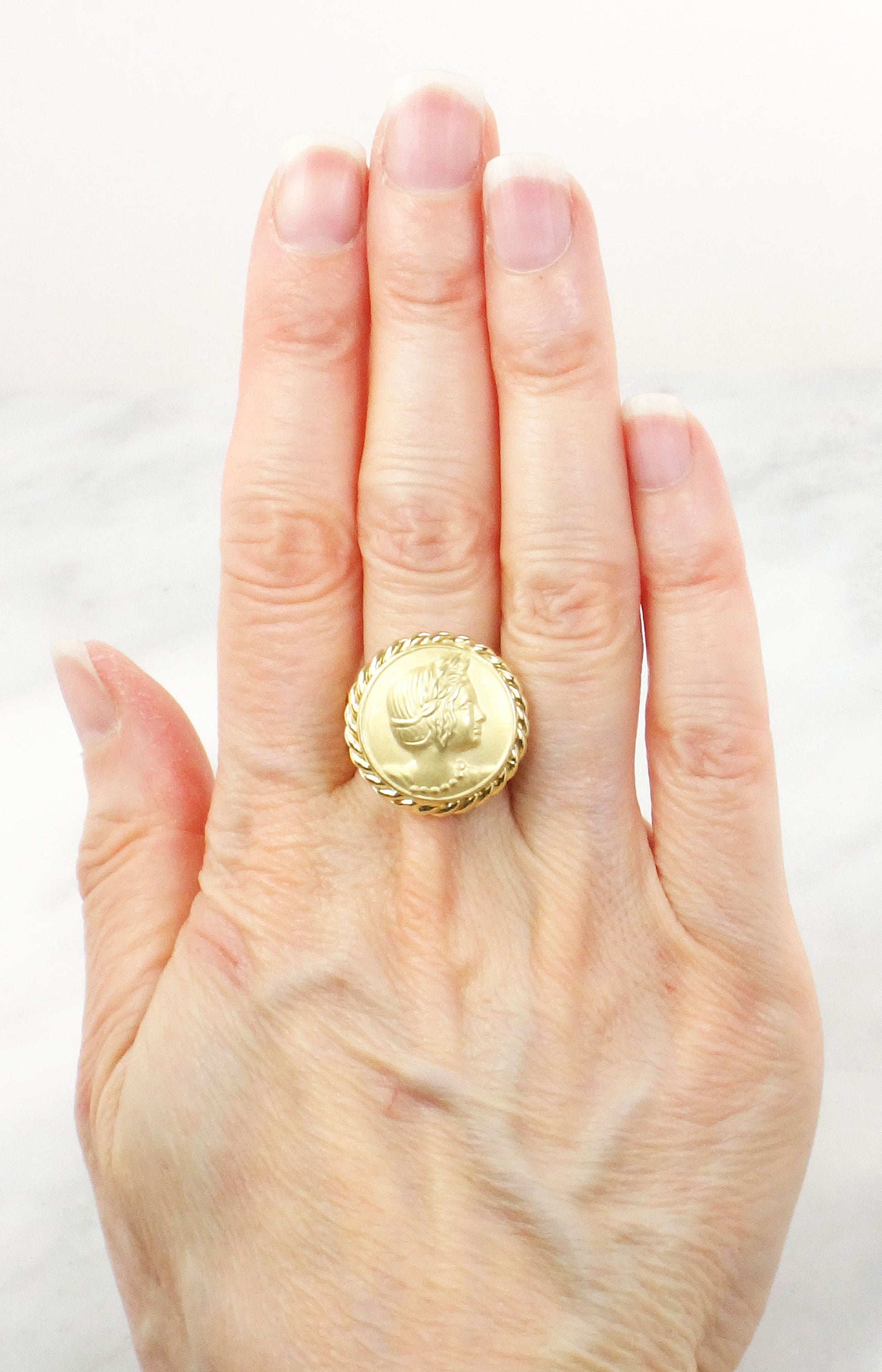 Vintage 14k Yellow Gold Cameo Ring - Italian Design, Size 10