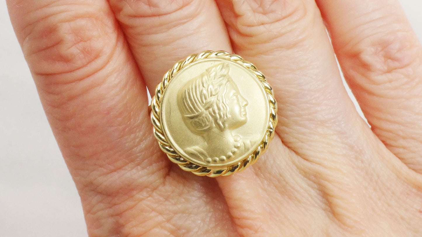 Vintage 14k Yellow Gold Cameo Ring - Italian Design, Size 10