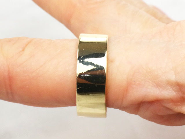 Vintage 14k Yellow Gold Wedding Band - 7.4mm Wide Plain Ring, Size 9.25