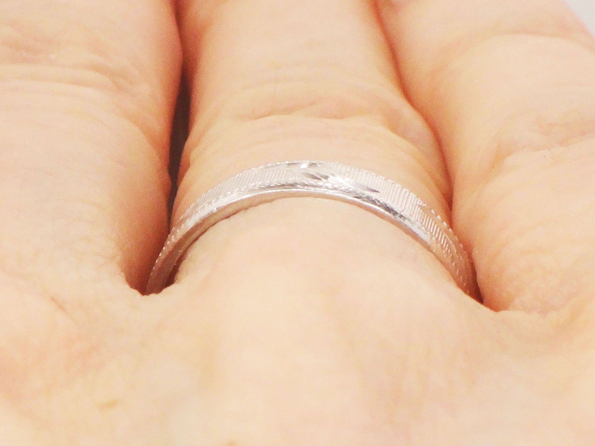 Vintage Platinum Wedding Band: Mid-Century Engraved Stacking Ring, Size 5.5