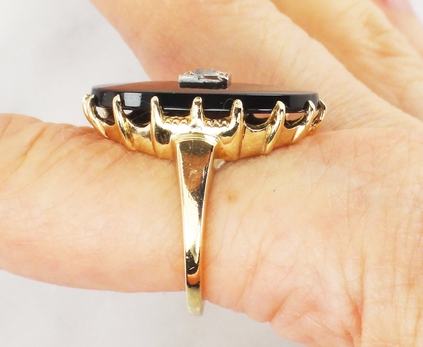 Vintage Art Deco 14k Gold Onyx Diamond Ring: .20 CT European Cut, Size 8.75