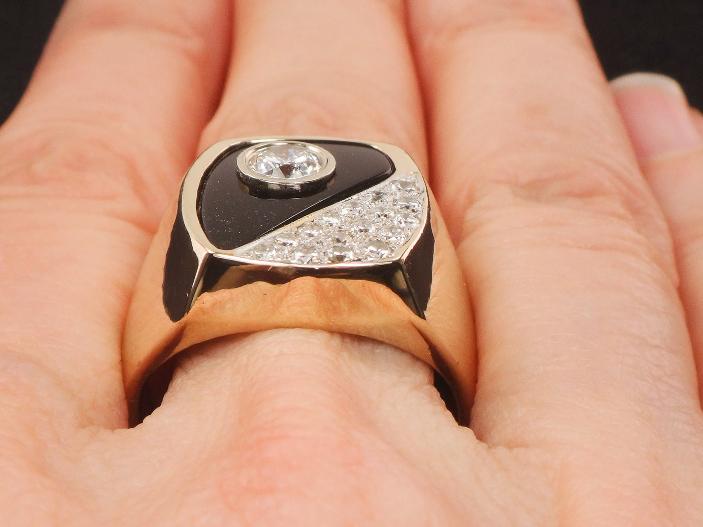 Vintage Men's 14k Yellow Gold Onyx Diamond Ring - Size 9.5