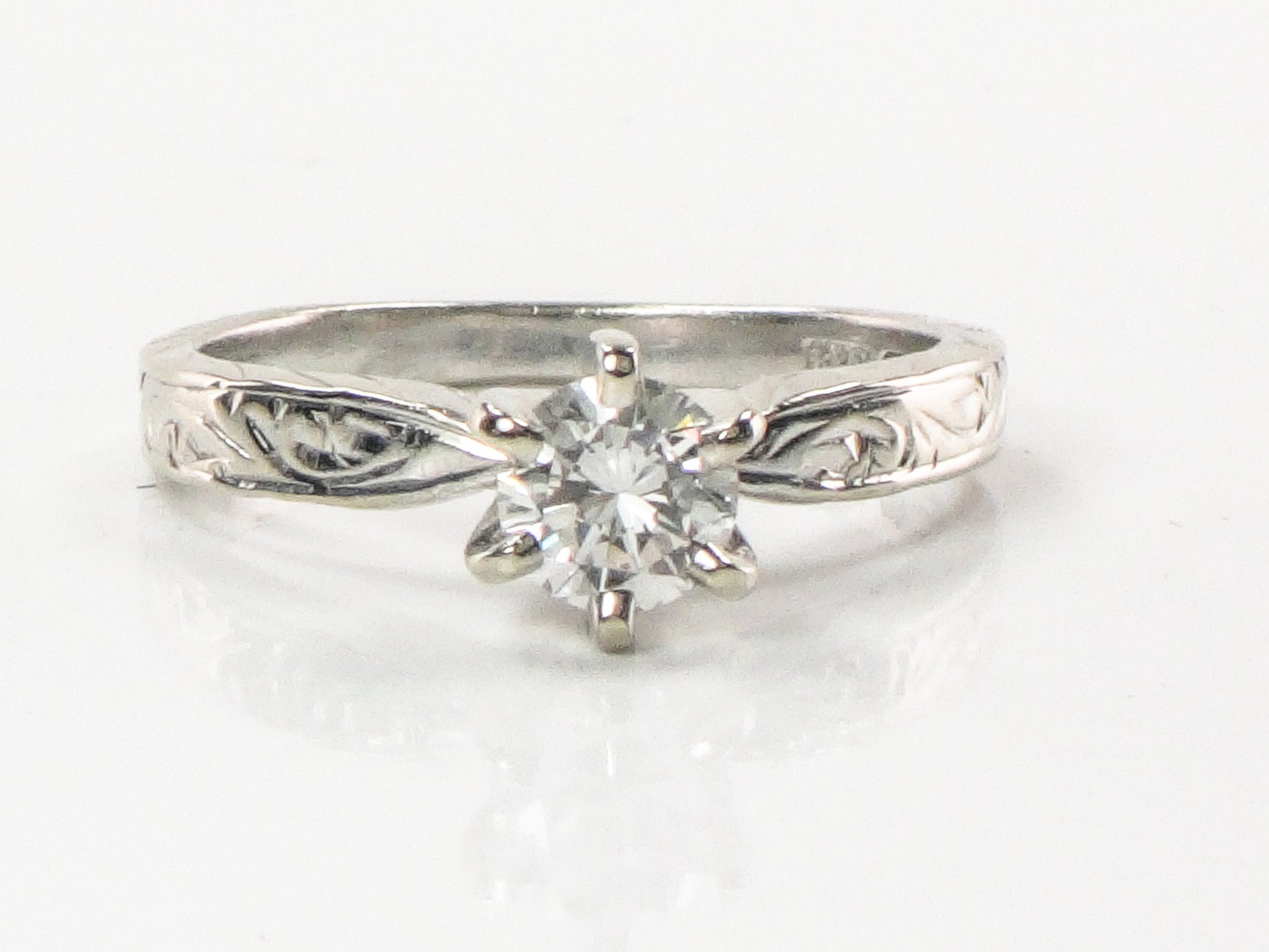 Vintage 14k White Gold Diamond Solitaire Engagement Ring (0.5 CT)