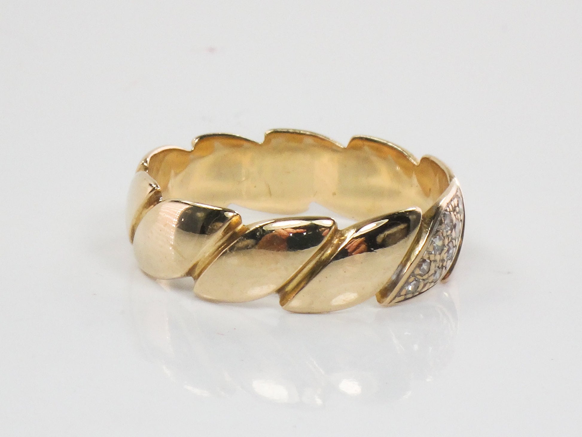 Vintage 14k Yellow Gold Natural Diamond Wedding Ring Unisex Size 9 Wedding Band
