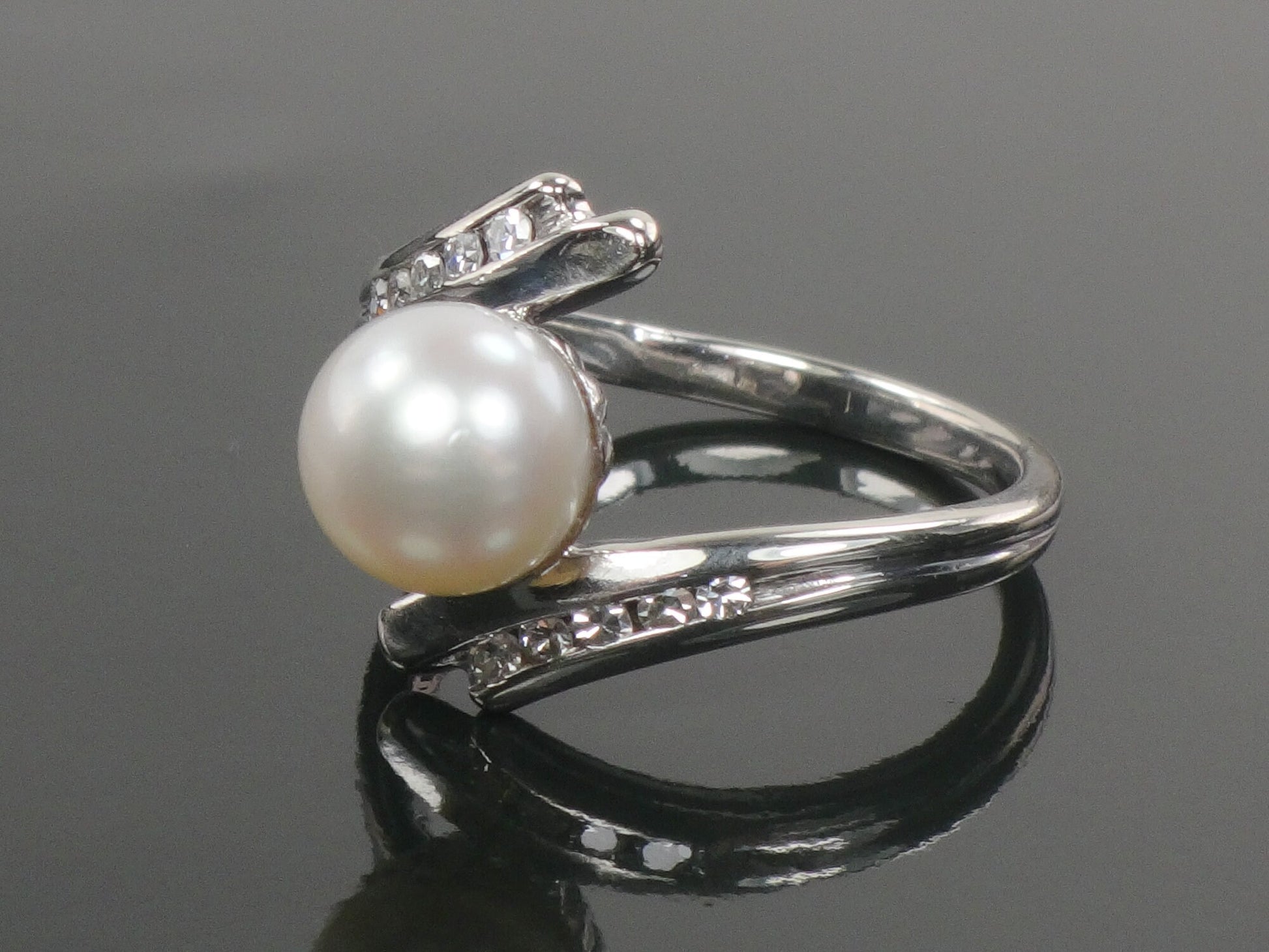 Vintage F & F Felger 14k White Gold Pearl Diamond Ring - Size 5.25