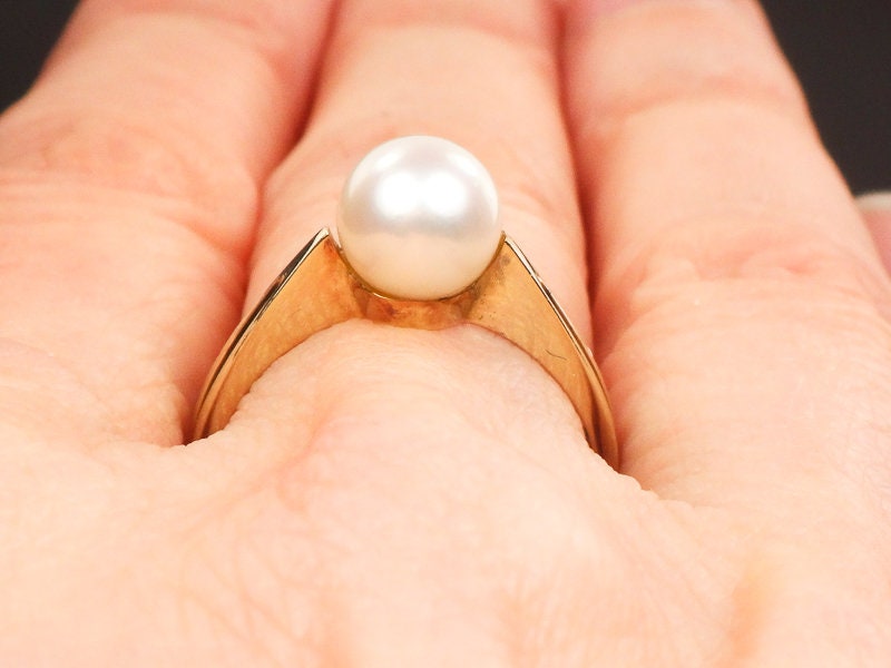 Vintage 14k Yellow Gold Cultured Pearl Ring - Modern Style, Size 5.5