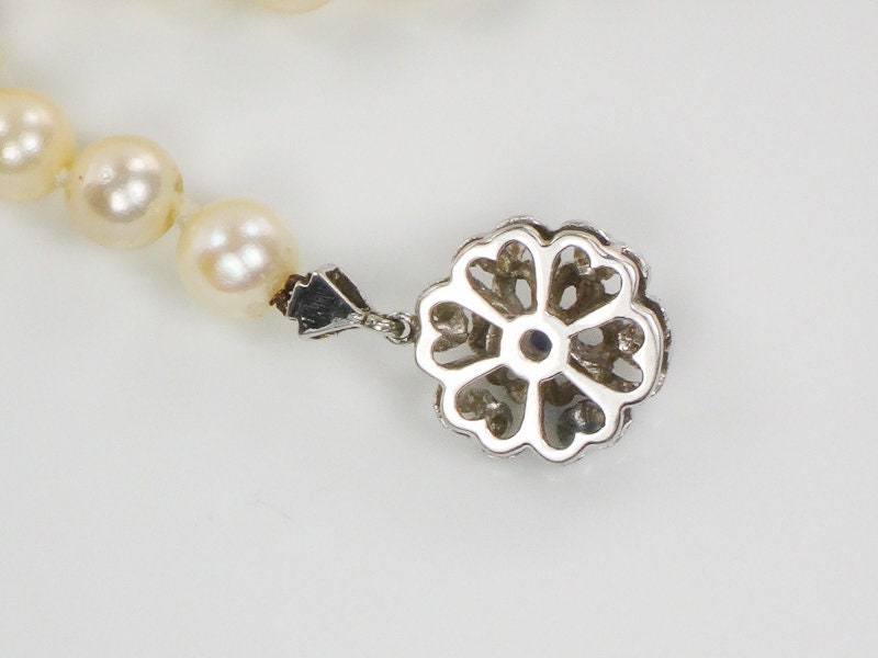 Vintage 18k White Gold Pearl Necklace: Sapphire Floral Clasp, 19" Bridal Strand