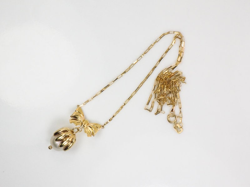 Vintage 14k Yellow Gold Saltwater Cultured Pearl and Bow Necklace Bridal Necklace 18.5"