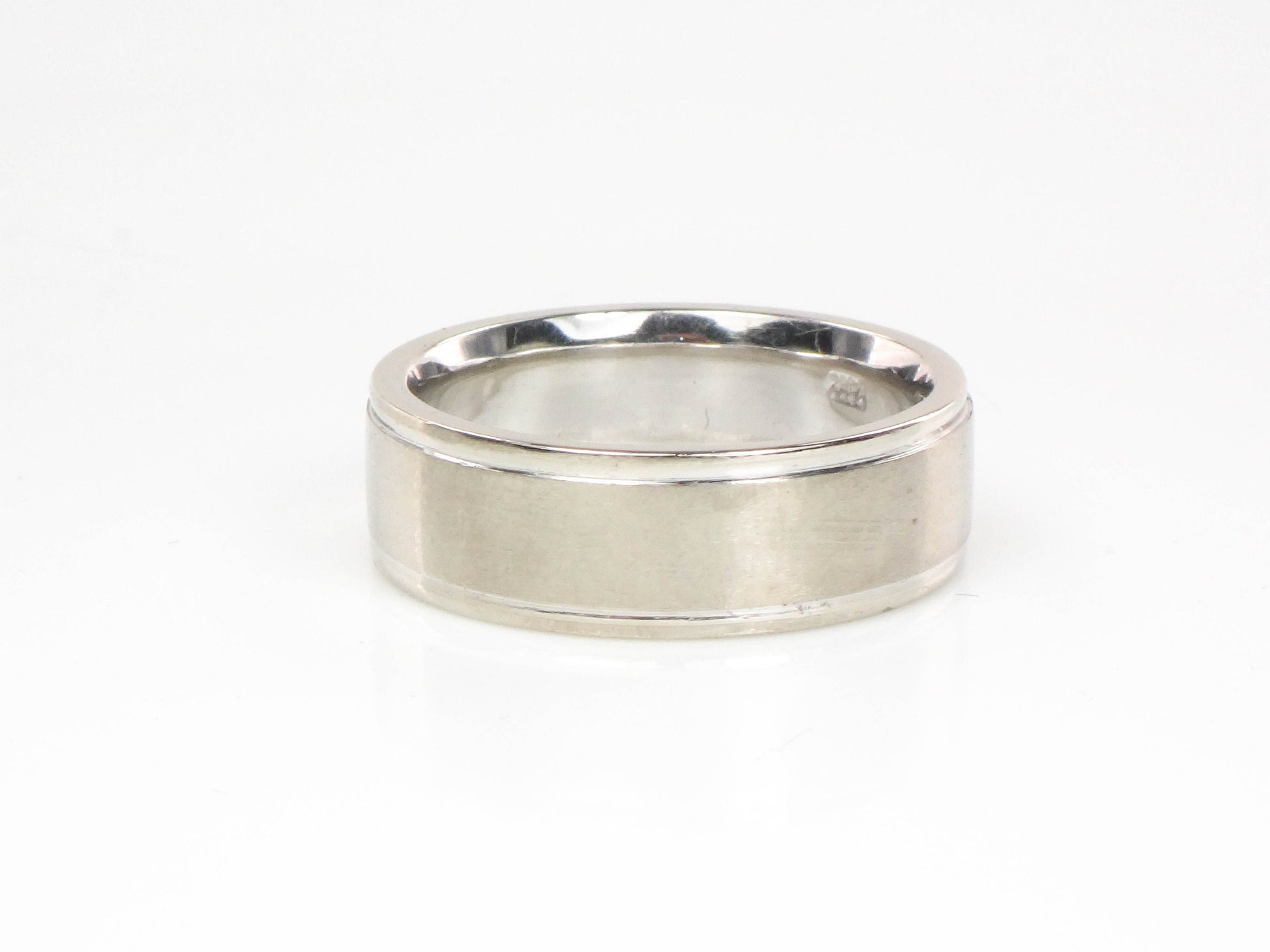 Vintage 14k White Gold Wedding Band 6.7 MM Wedding Ring Size 8