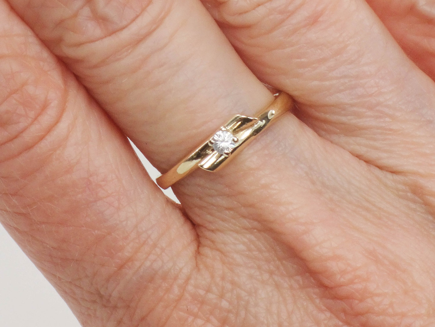 Vintage Thin 14k Yellow Gold Natural Diamond Ring, Everyday Stacking Ring, Size 5.75