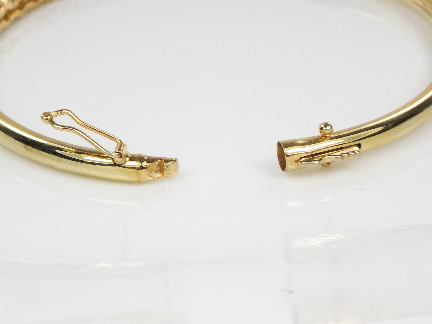 Vintage 14k Yellow Gold Emerald Diamond Bangle Bracelet - 6.75"