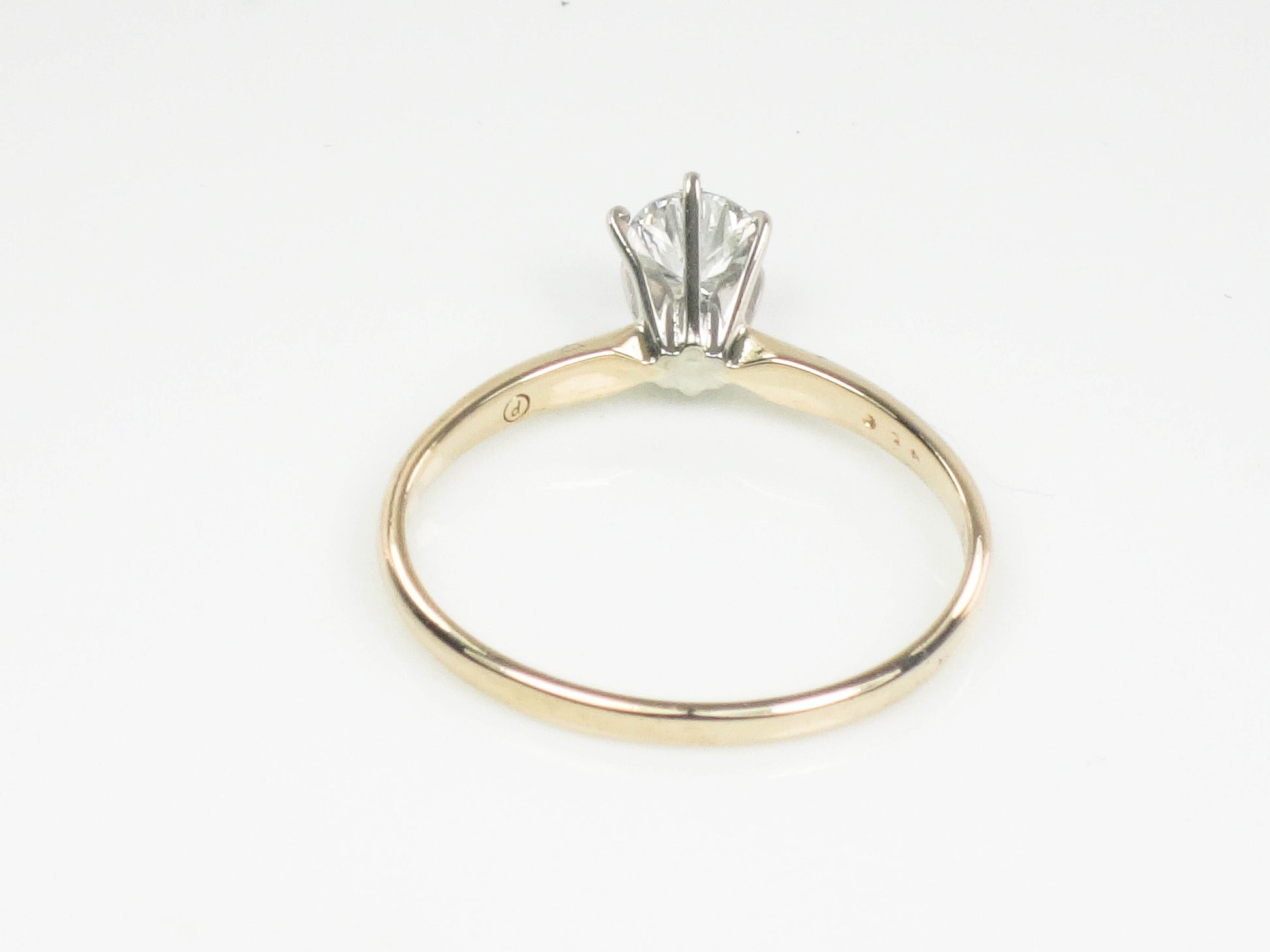 Vintage 14k Yellow Gold Round Natural Diamond Solitaire Engagement Ring, .35 Carats Size 7.5