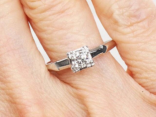 Vintage 14k White Gold Round Solitaire Diamond Engagement Ring - Approx .25 Carats Natural Diamond Ring Size 8