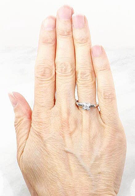 Vintage 14k White Gold Round Solitaire Diamond Engagement Ring - Approx .25 Carats Natural Diamond Ring Size 8