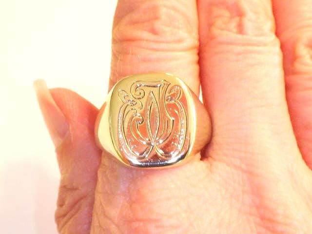 Vintage 14k Yellow Gold Signet Ring: Engraved Monogram, Size 10