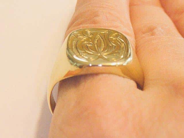 Vintage 14k Yellow Gold Signet Ring: Engraved Monogram, Size 10
