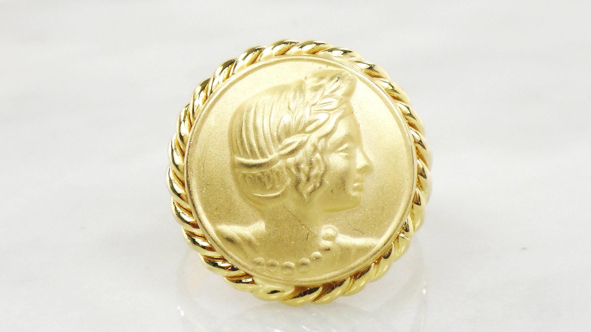 Vintage 14k Yellow Gold Cameo Ring - Italian Design, Size 10