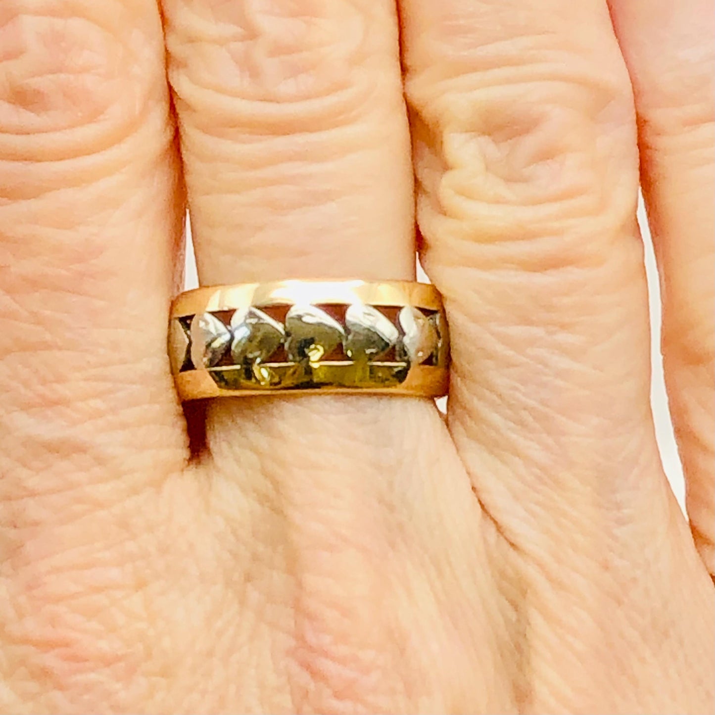 Vintage 14k Two-Tone Gold Hearts Wedding Band - 7.7 MM, Size 6.25