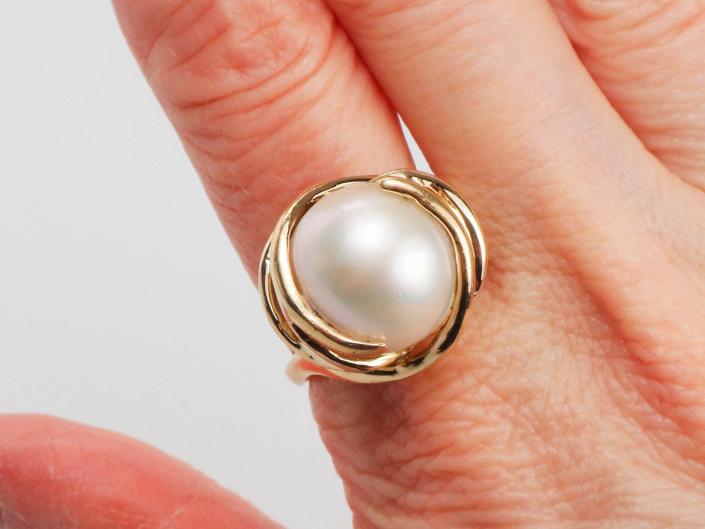 Vintage Clyde Duneier 14k Yellow Gold Mabe Pearl Ring - Size 9.5