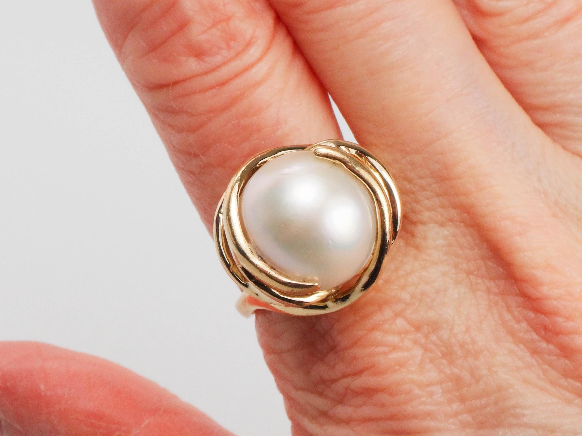 Vintage Clyde Duneier 14k Yellow Gold Mabe Pearl Ring - Size 9.5