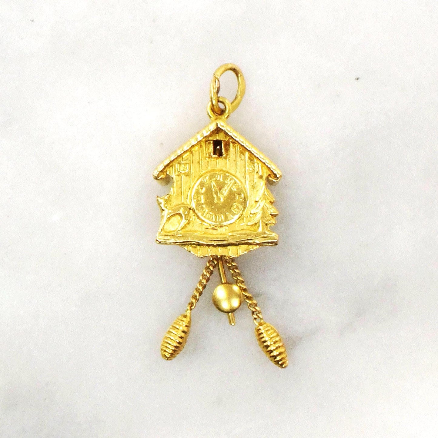 Vintage 18k Gold Cuckoo Clock Charm Pendant: Moving Pendulum, Bavaria Souvenir