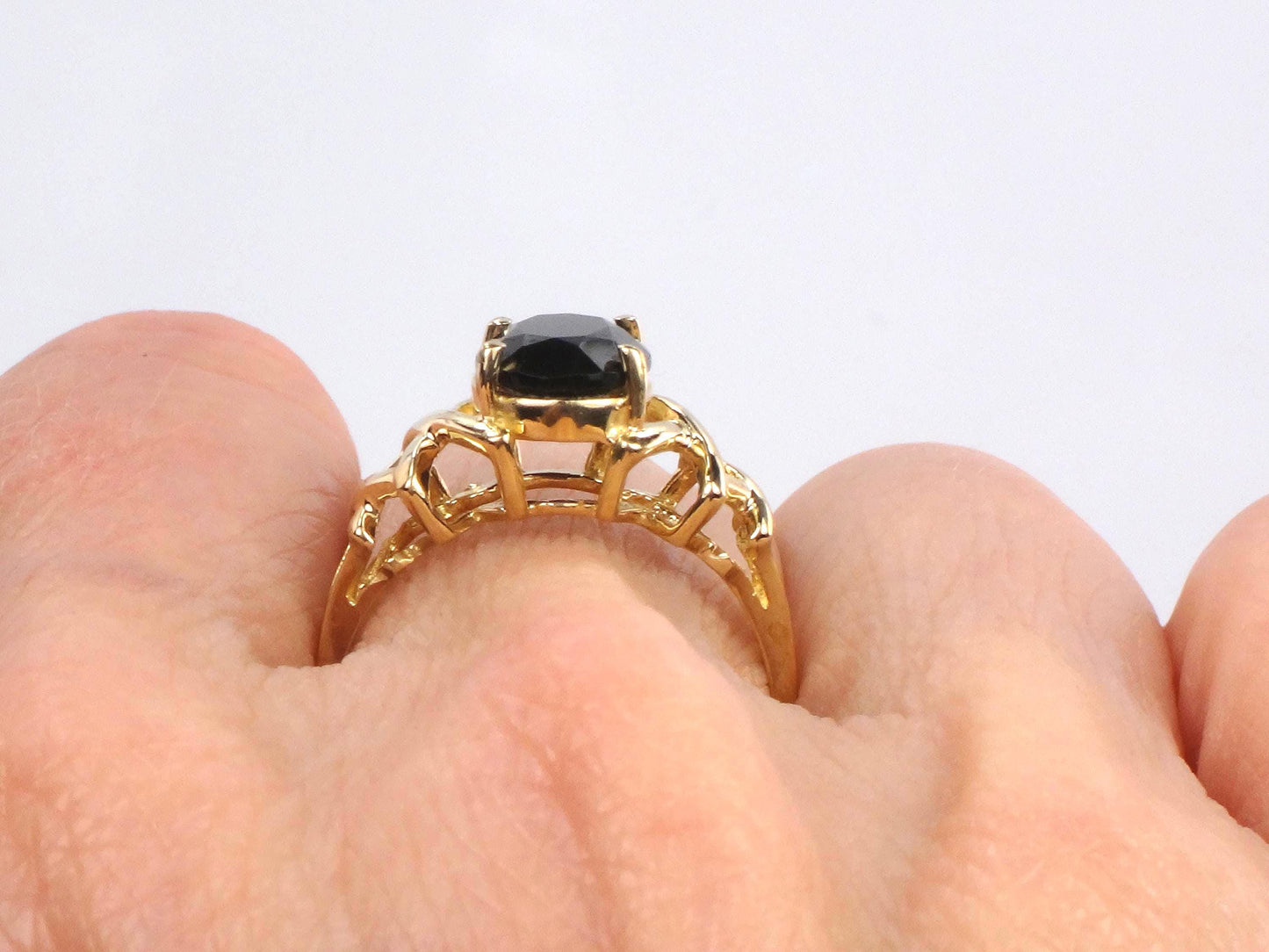 Vintage 10k Yellow Gold Oval Cut Black Onyx Ring, Size 6.75-BelmarJewelers