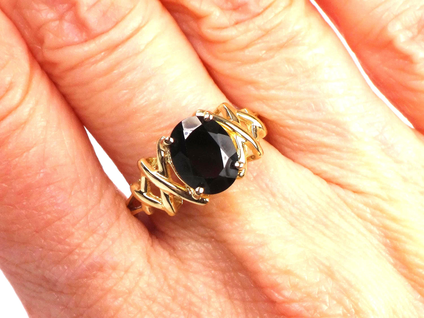 Vintage 10k Yellow Gold Oval Cut Black Onyx Ring, Size 6.75-BelmarJewelers