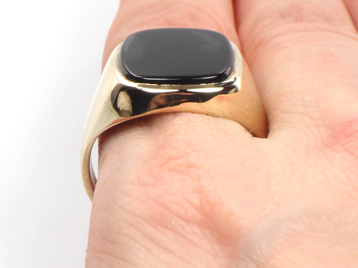 Vintage Men's 9k Yellow Gold Onyx Ring: London Hallmarks, Circa 1935, Size 11.25