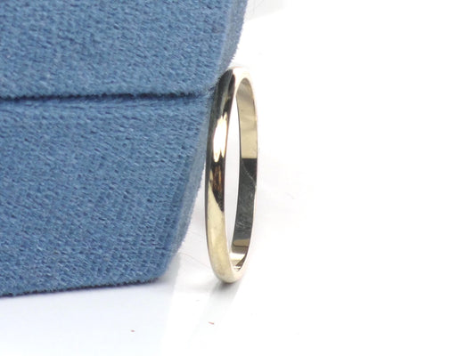 Vintage 14k Yellow Gold ArtCarved Wood Wedding Band, Thin 1.9 MM Stacking Ring, Size 9