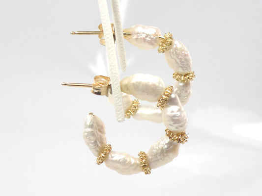 Vintage 14k Yellow Gold Freshwater Pearl Hoop Earrings