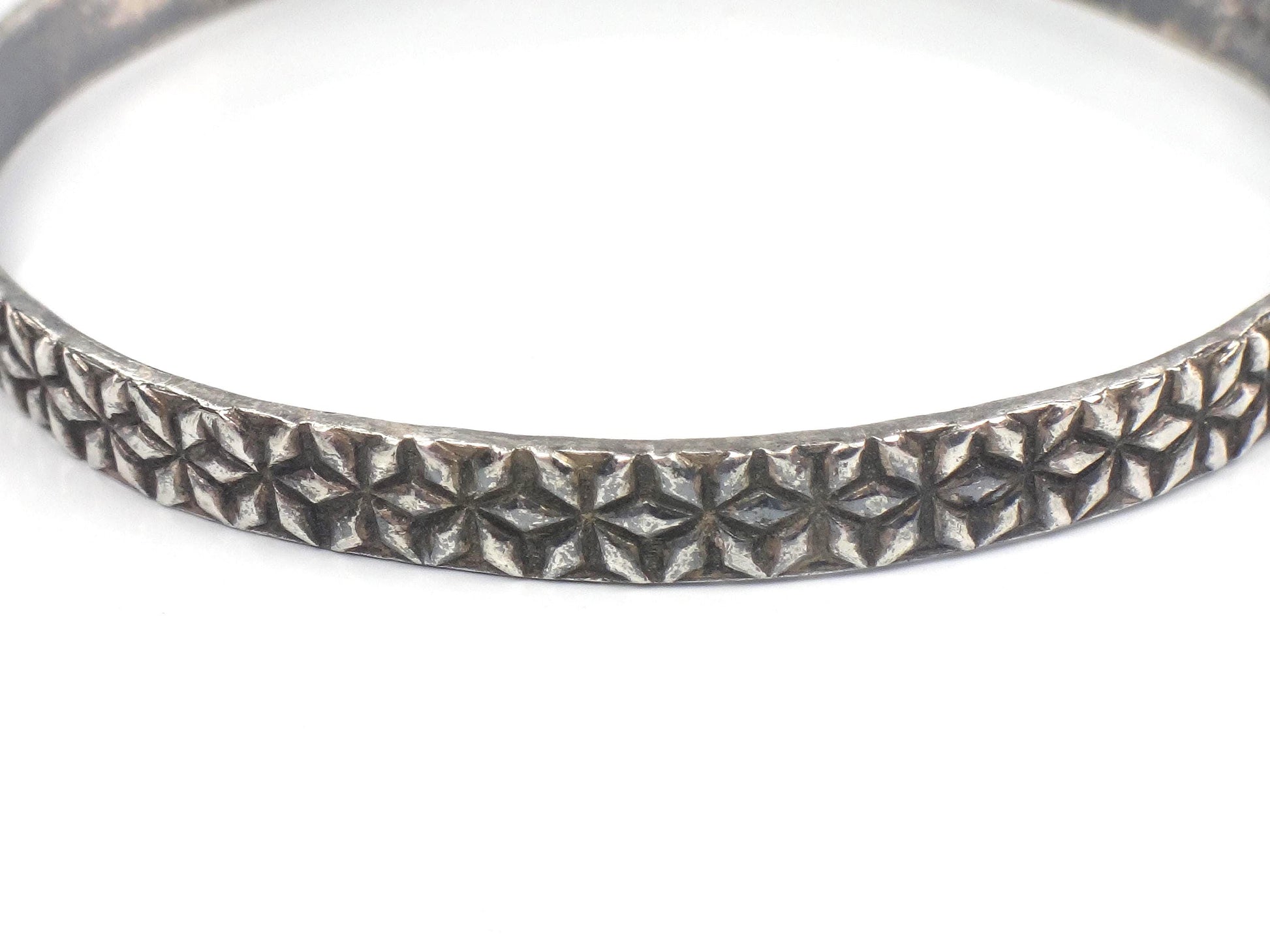 Vintage Sterling Silver Floral Bangle Bracelet: Slip On Style