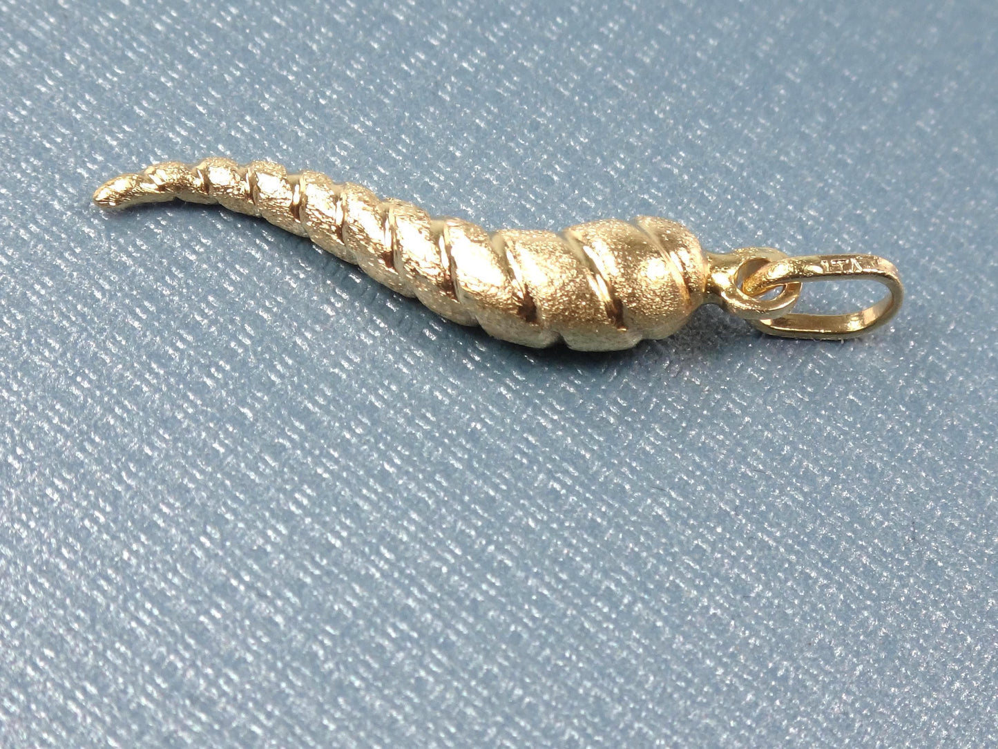 Vintage 14k Gold Ribbed Italian Horn Charm Pendant for Good Luck