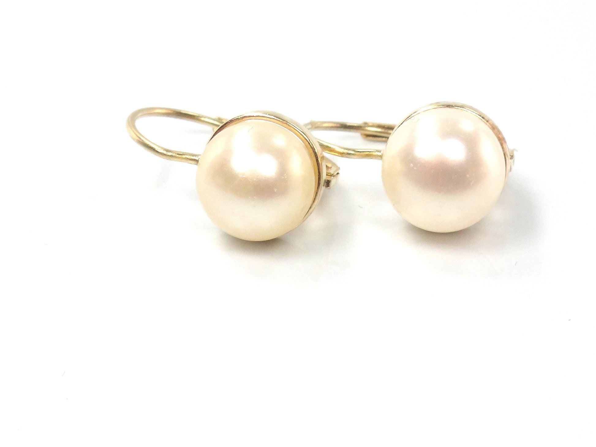 Vintage 14k Gold Pearl Earrings with Lever Backs, Bridal Earrings