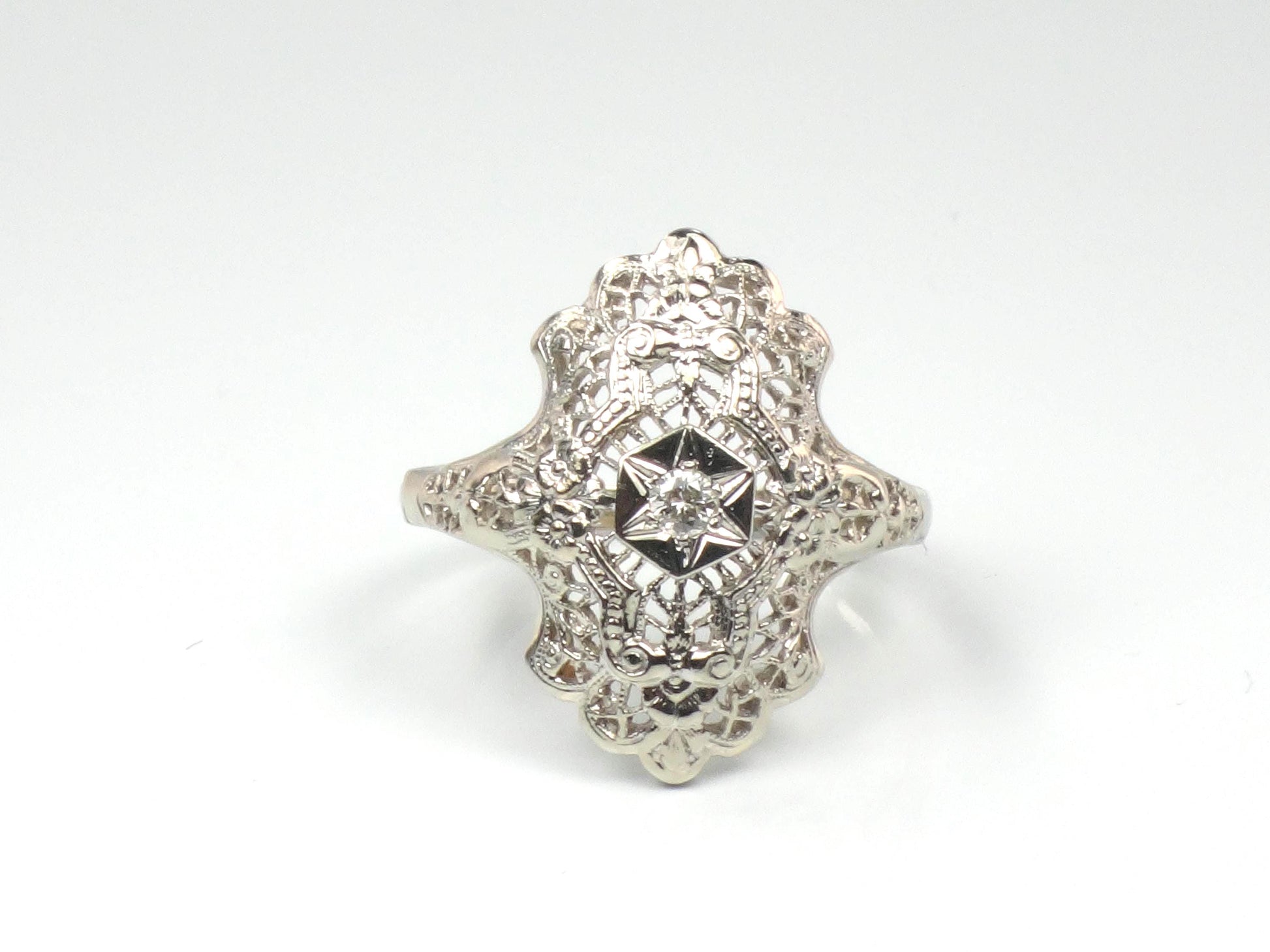 Vintage 14k White Gold Diamond Filigree Ring: Art Deco Style Star Design, Size 7.25