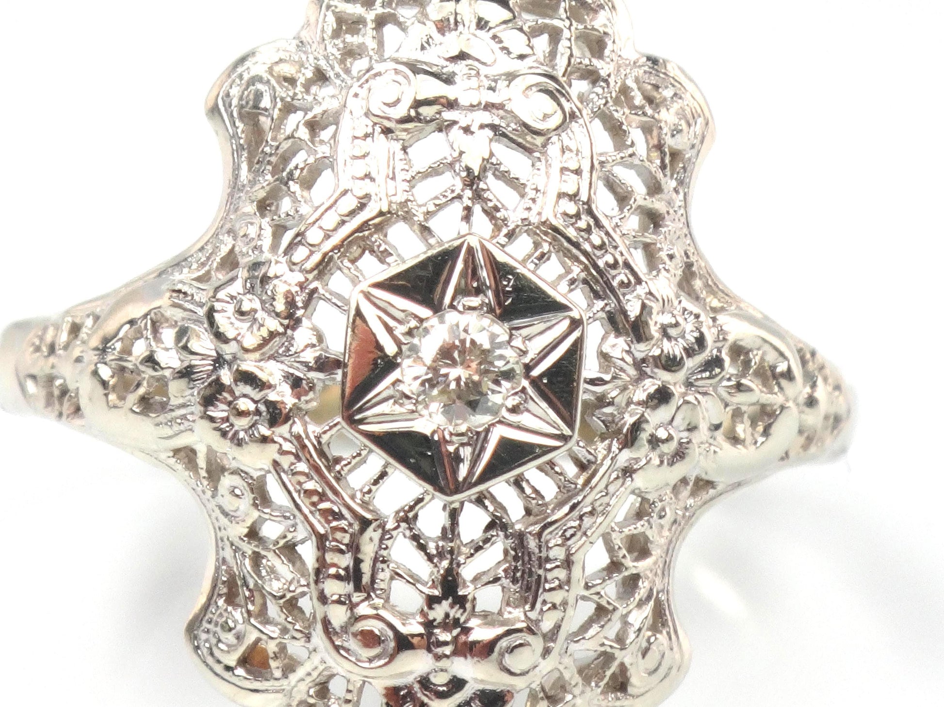 Vintage 14k White Gold Diamond Filigree Ring: Art Deco Style Star Design, Size 7.25