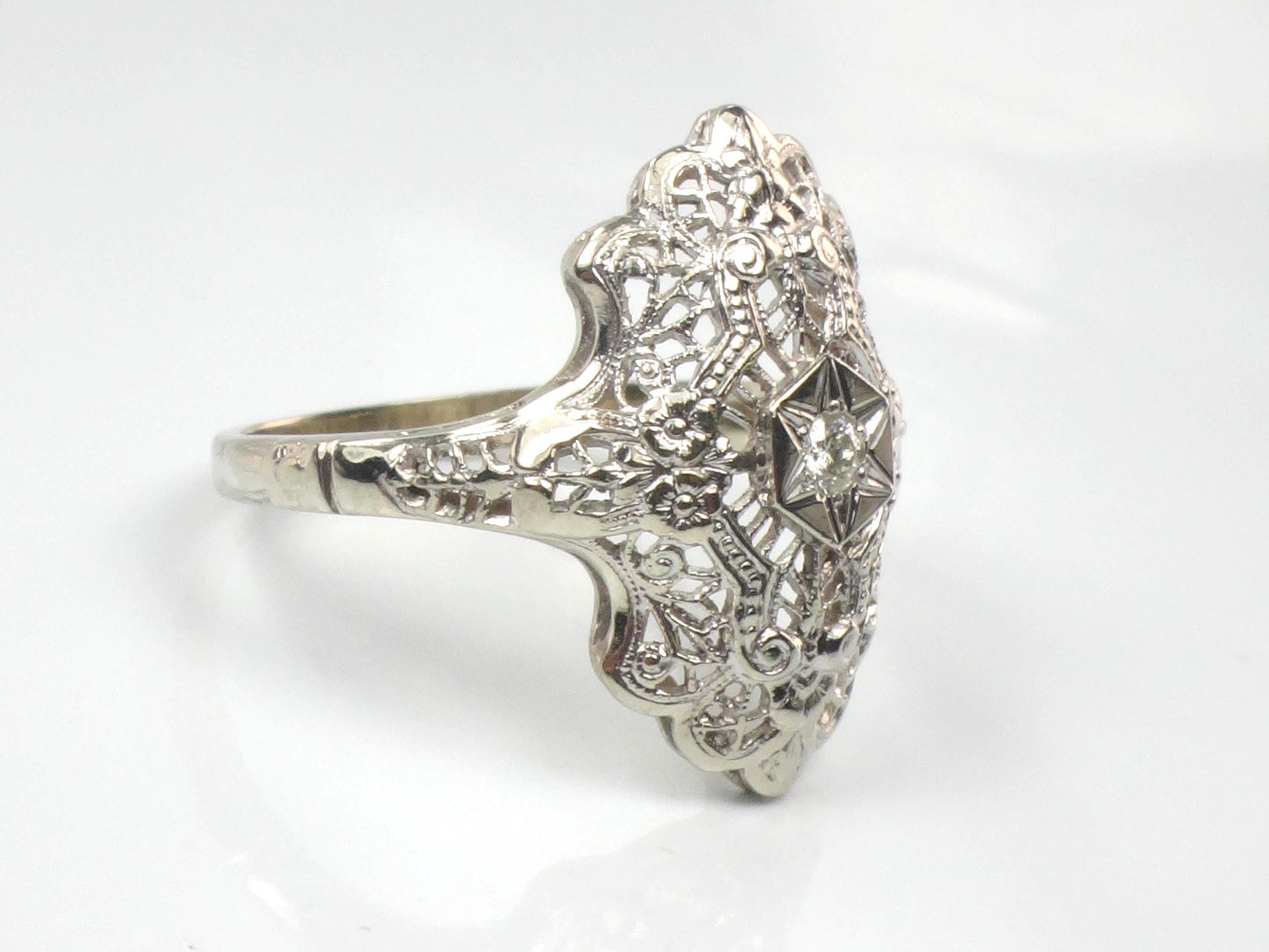 Vintage 14k White Gold Diamond Filigree Ring: Art Deco Style Star Design, Size 7.25