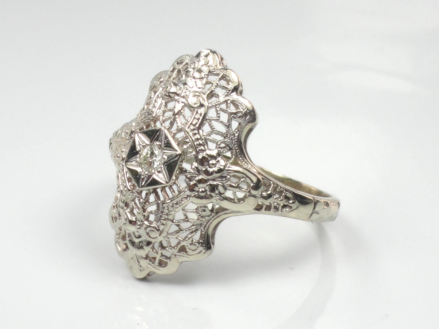 Vintage 14k White Gold Diamond Filigree Ring: Art Deco Style Star Design, Size 7.25