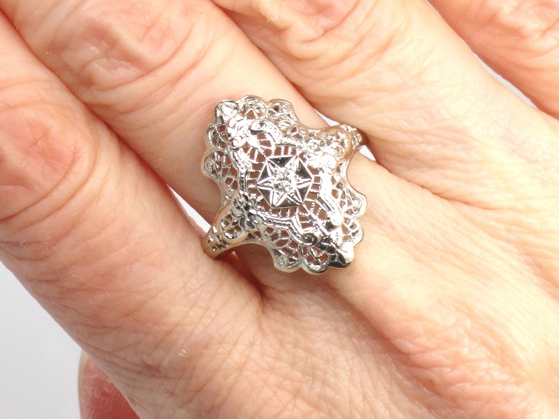 Vintage 14k White Gold Diamond Filigree Ring: Art Deco Style Star Design, Size 7.25